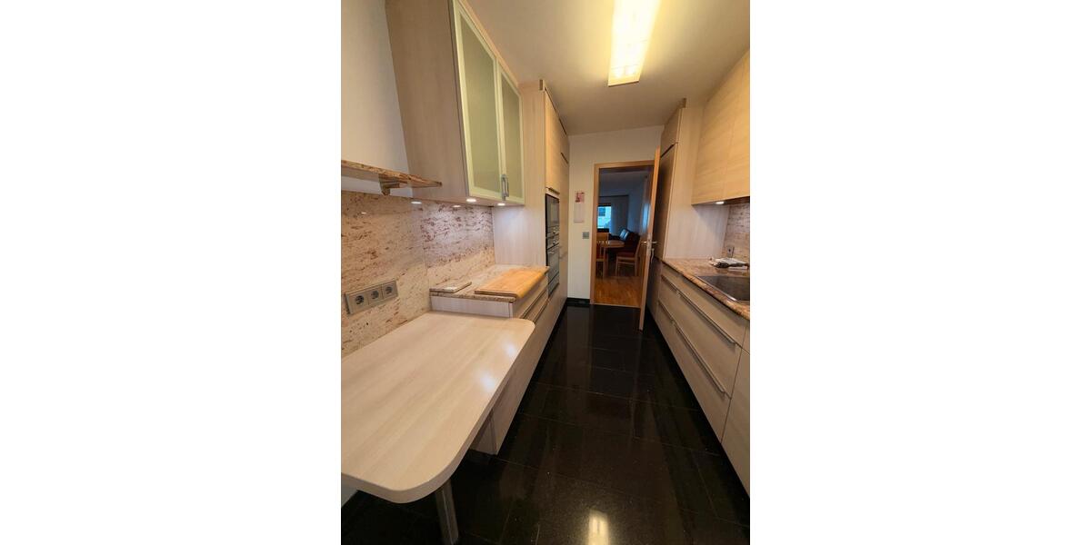 Etagenwohnung Kornwestheim - 4 Zimmer, 120 m&sup2;, 1.700&euro; | Angebot:26615319