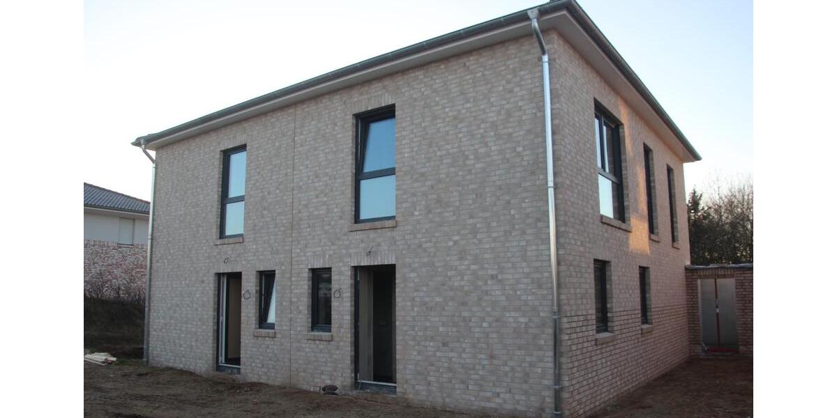 Doppelhaus-Hälfte in Haßbergen KfW40 - Neubau 4 zimmer