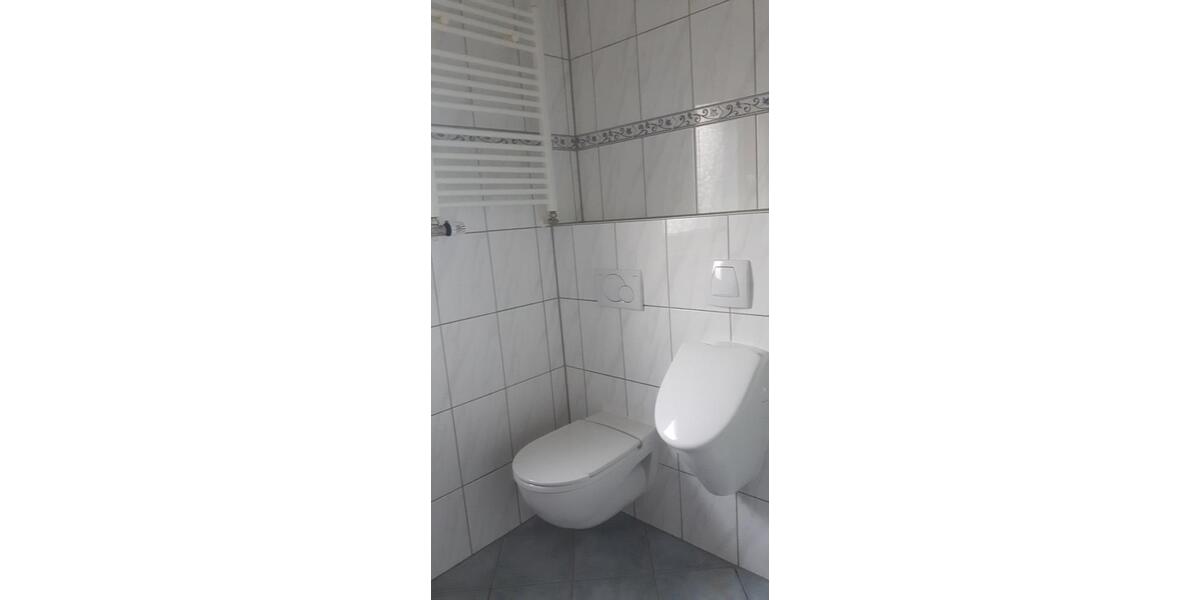 Einfamilienhaus Wirges - 9 Zimmer, 225 m&sup2;, 1.950&euro; | Angebot:24739341