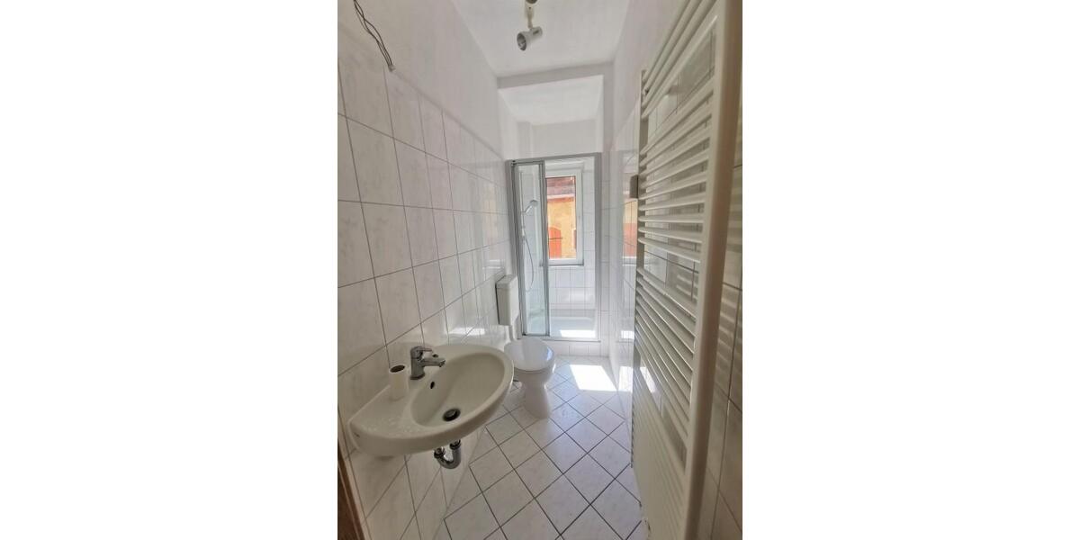 Erdgeschoßwohnung Braunsbedra - 3 Zimmer, 51 m&sup2;, 279&euro; | Angebot:25962102