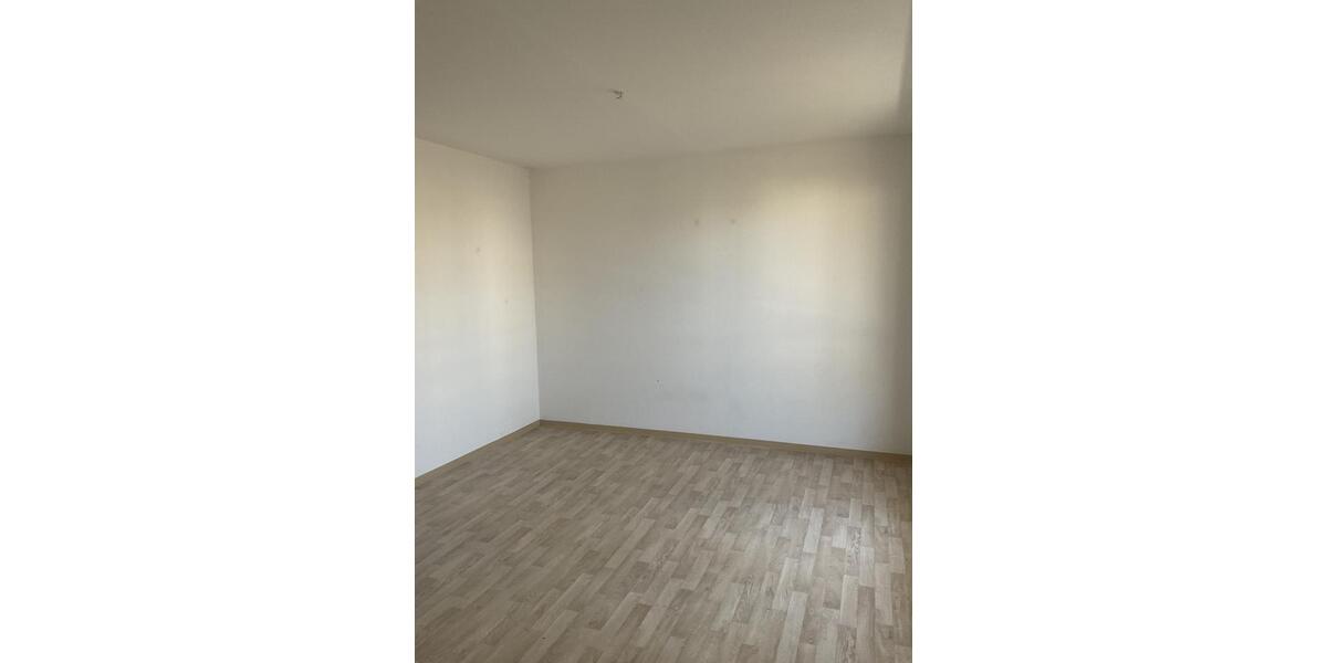 Etagenwohnung Weißwasser (Oberlausitz) - 3 Zimmer, 59 m&sup2;, 308&euro; | Angebot:26338037