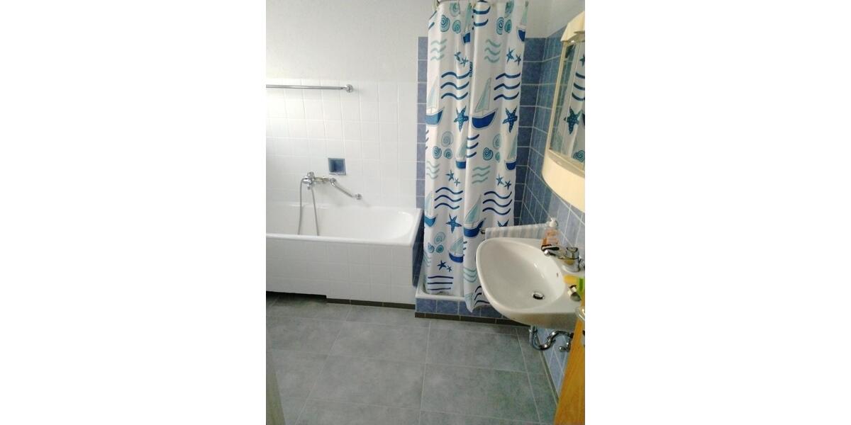 Erdgeschoßwohnung Roigheim - 3 Zimmer, 100 m&sup2;, 850&euro; | Angebot:25867096