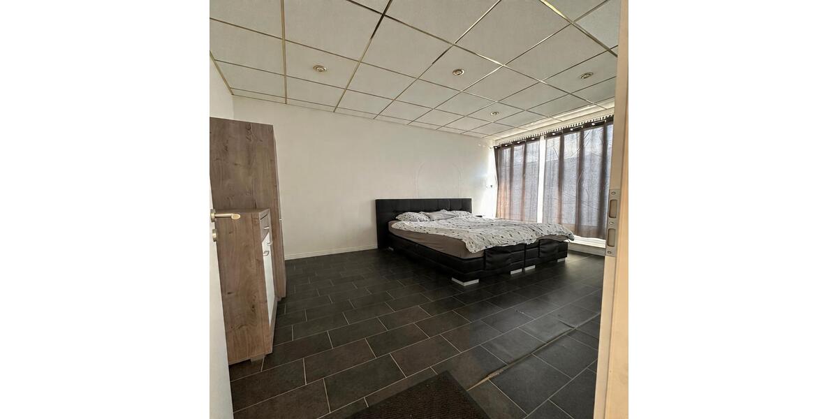 Etagenwohnung Übach-Palenberg Palenberg - 3 Zimmer, 150 m&sup2;, 450&euro; | Angebot:26196157