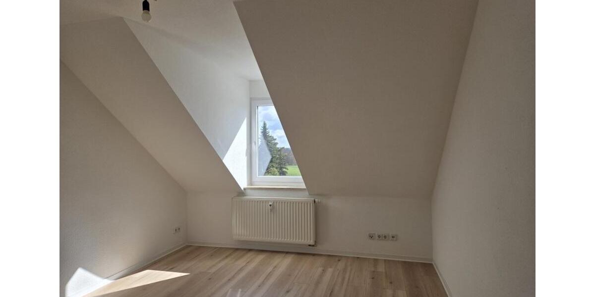 Dachgeschoßwohnung Meißen - 2 Zimmer, 47 m&sup2;, 330&euro; | Angebot:25977814