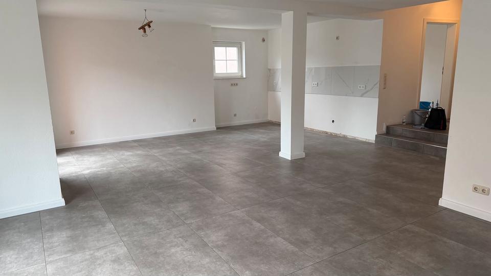 Erdgeschoßwohnung Trier Kürenz - 4 Zimmer, 105 m&sup2;, 1.450&euro; | Angebot:25952473