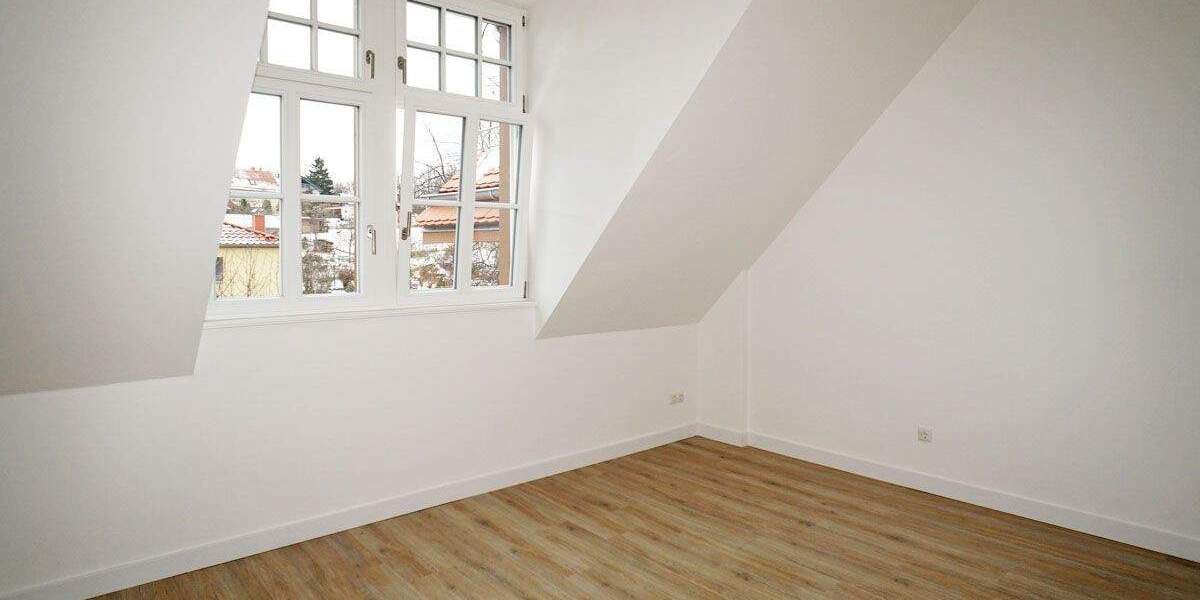 Etagenwohnung Freital / Saalhausen Saalhausen - 4 Zimmer, 122 m&sup2;, 1.250&euro; | Angebot:25689325