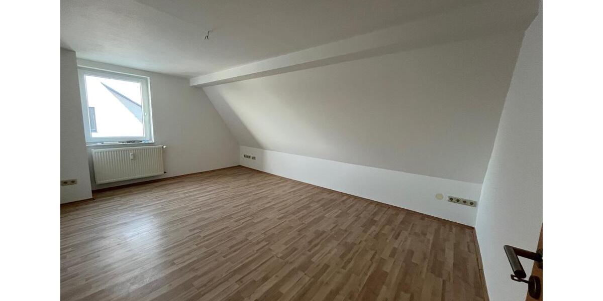 Dachgeschoßwohnung Nordhausen - 2 Zimmer, 55 m&sup2;, 549&euro; | Angebot:24146742