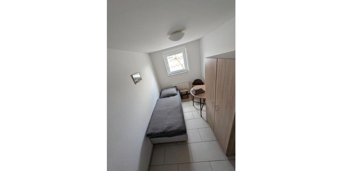 Wohnen auf Zeit Hürth - 5 Zimmer, 90 m&sup2;, 16&euro; | Angebot:26460776