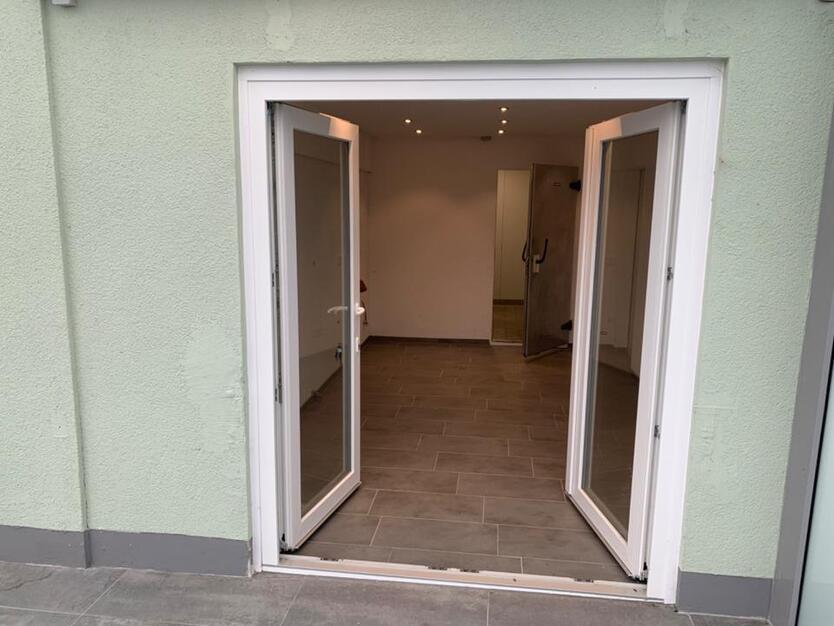 Moderne Gewerbe- und Bürofläche in Lipperbruch zu vermieten