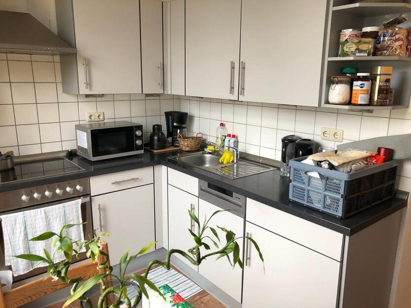 1 Zimmer Whg möbliert Duschbad gepflegter Altbau Innenstadt zimmer