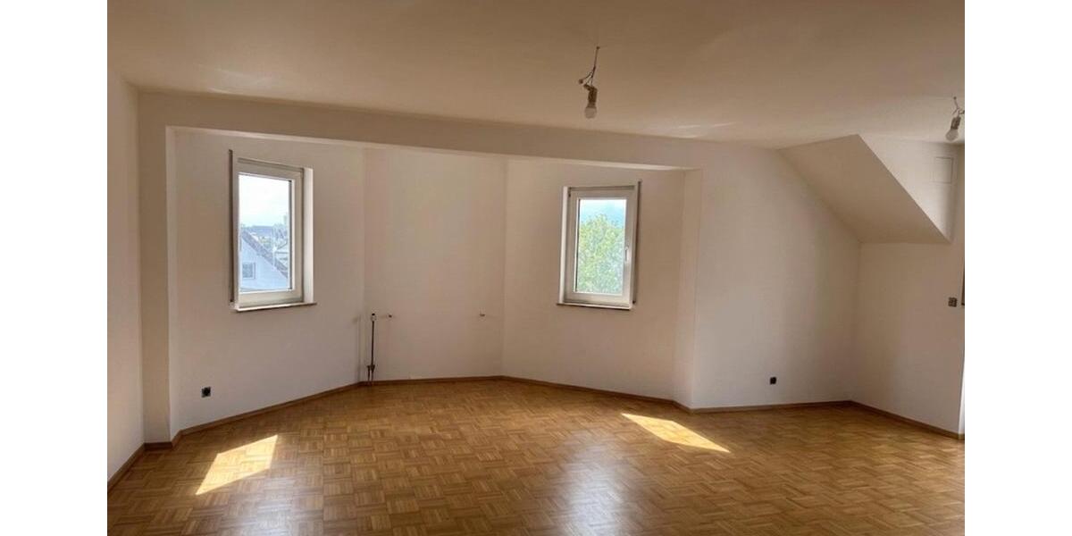 Dachgeschoßwohnung Germersheim - 3 Zimmer, 84 m&sup2;, 1.250&euro; | Angebot:26226534