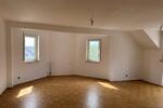Dachgeschoßwohnung Germersheim - 3 Zimmer, 84 m&sup2;, 1.250&euro; | Angebot:26226534