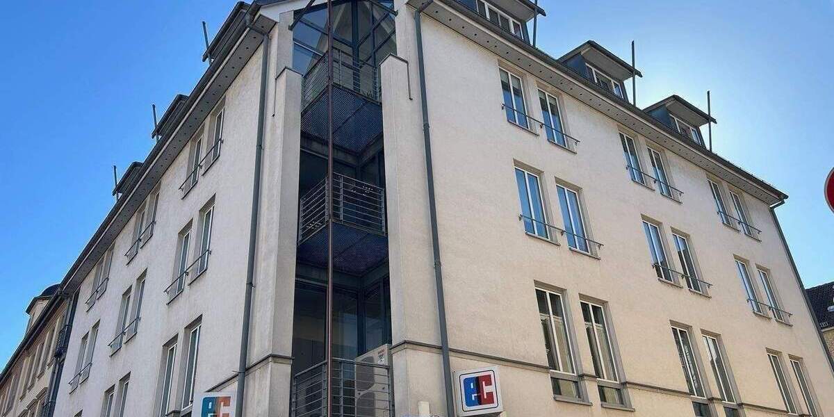 Etagenwohnung Weißenfels - 3 Zimmer, 109 m&sup2;, 800&euro; | Angebot:25770425