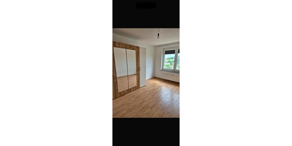 Etagenwohnung Rudolstadt - 2 Zimmer, 61 m&sup2;, 600&euro; | Angebot:25940885