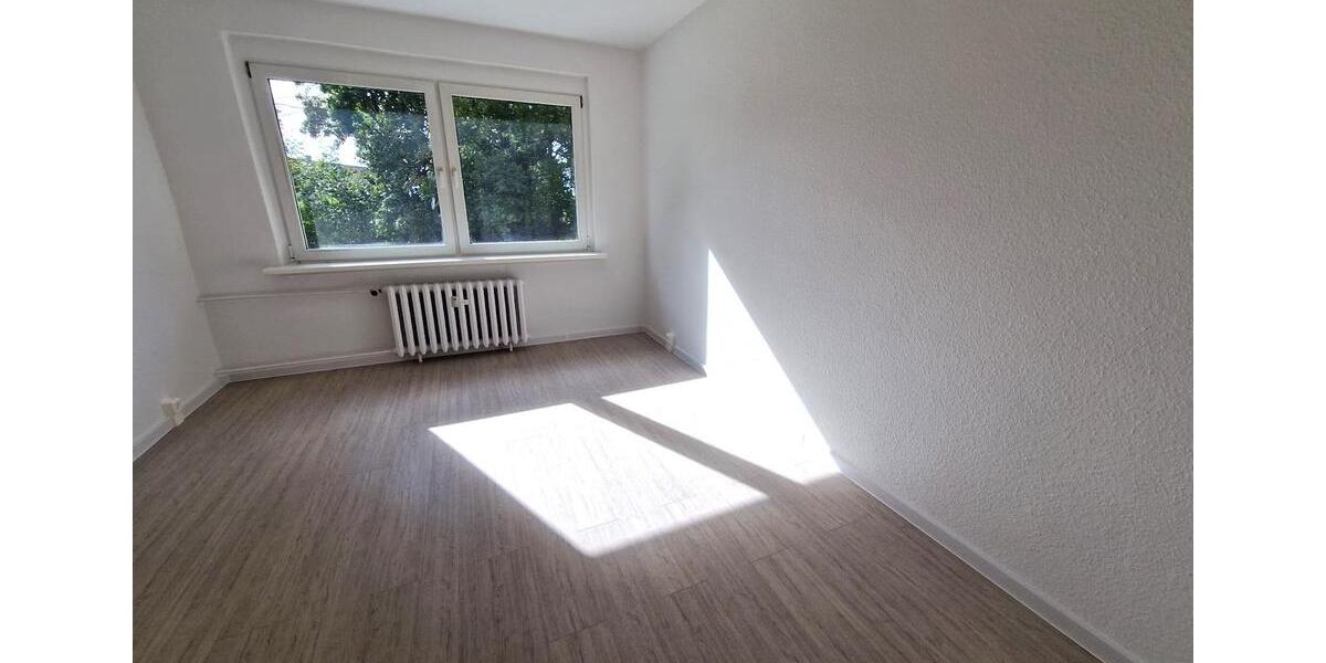 Etagenwohnung Hötensleben - 3 Zimmer, 110 m&sup2;, 530&euro; | Angebot:20459205