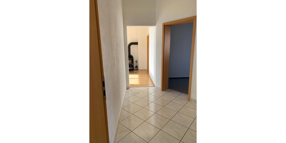 Erdgeschoßwohnung Spremberg - 3 Zimmer, 74 m&sup2;, 590&euro; | Angebot:26505323