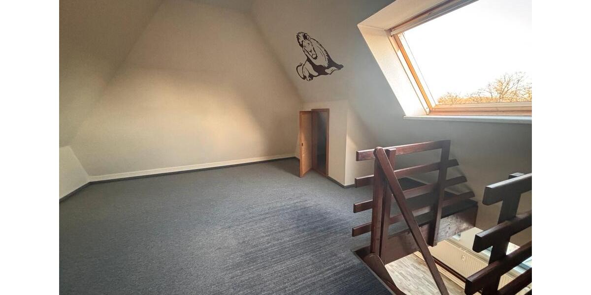 Etagenwohnung Penzlin - 2.5 Zimmer, 60 m&sup2;, 430&euro; | Angebot:25310755