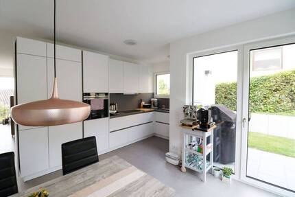 Design trifft Panorama - Architekten-Wohnung zur Miete!