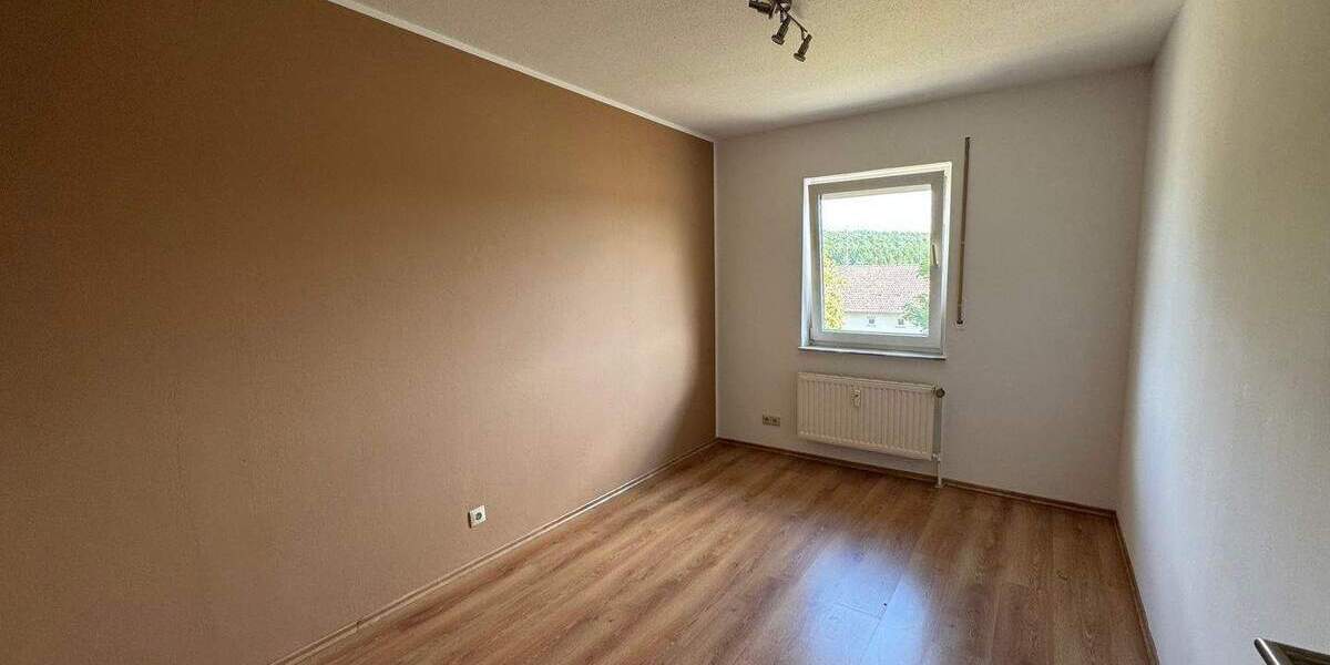 Reihenmittelhaus Binsfeld - 4 Zimmer, 122 m&sup2;, 979&euro; | Angebot:23086325