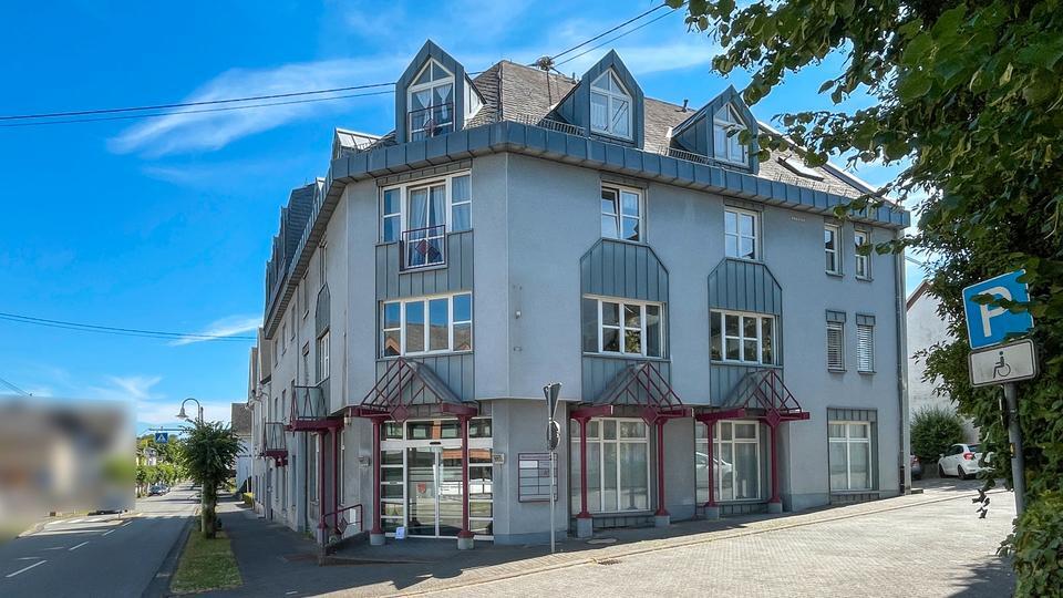Repräsentative Büroetage in zentraler Lage von Rengsdorf zu vermieten!