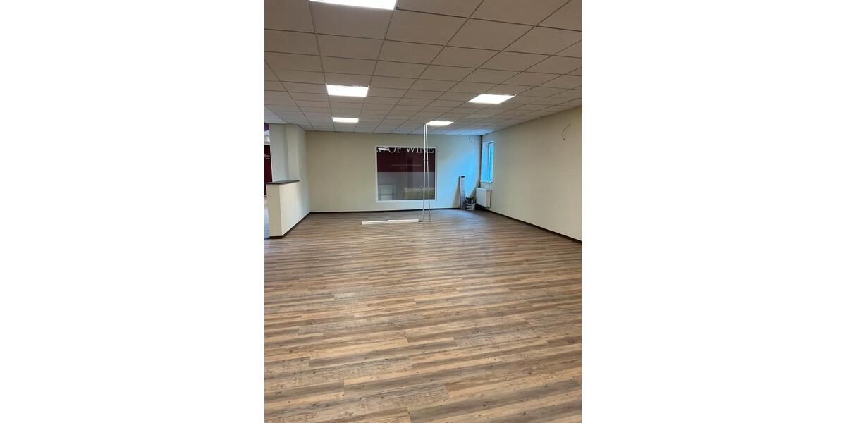 Gewerbeobjekt Esens - 1.750&euro; | Angebot:26226305