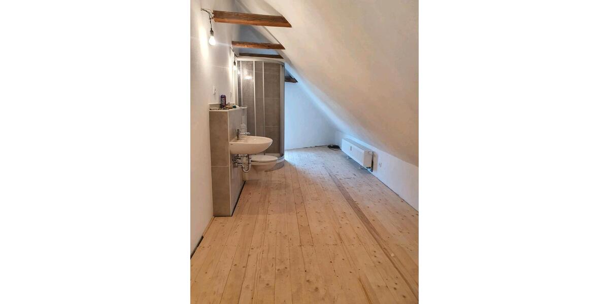 Dachgeschoßwohnung Gerbstedt - 3 Zimmer, 65 m&sup2;, 470&euro; | Angebot:26461434