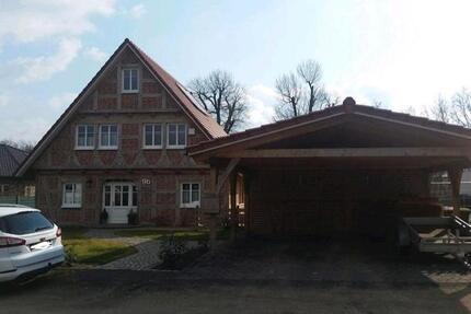 EFH Fachwerkhaus, freistehend, 1.900 m2 Grundstück Doppelcarport 4 zimmer