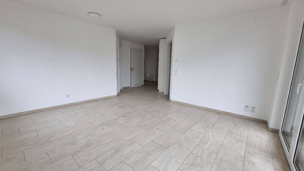 Etagenwohnung Jestetten - 3 Zimmer, 91 m&sup2;, 1.050&euro; | Angebot:26052994