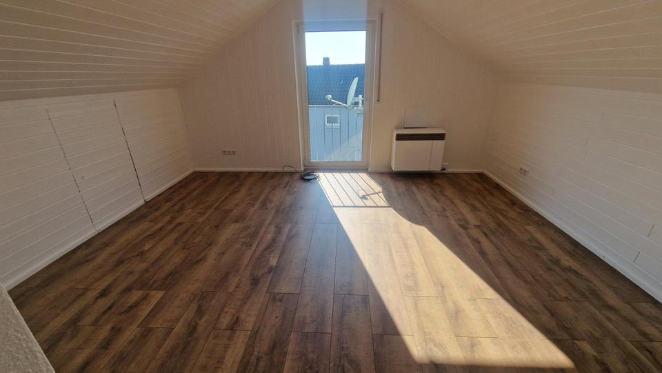 Dachgeschoßwohnung Rülzheim - 1.5 Zimmer, 30 m&sup2;, 385&euro; | Angebot:25960694