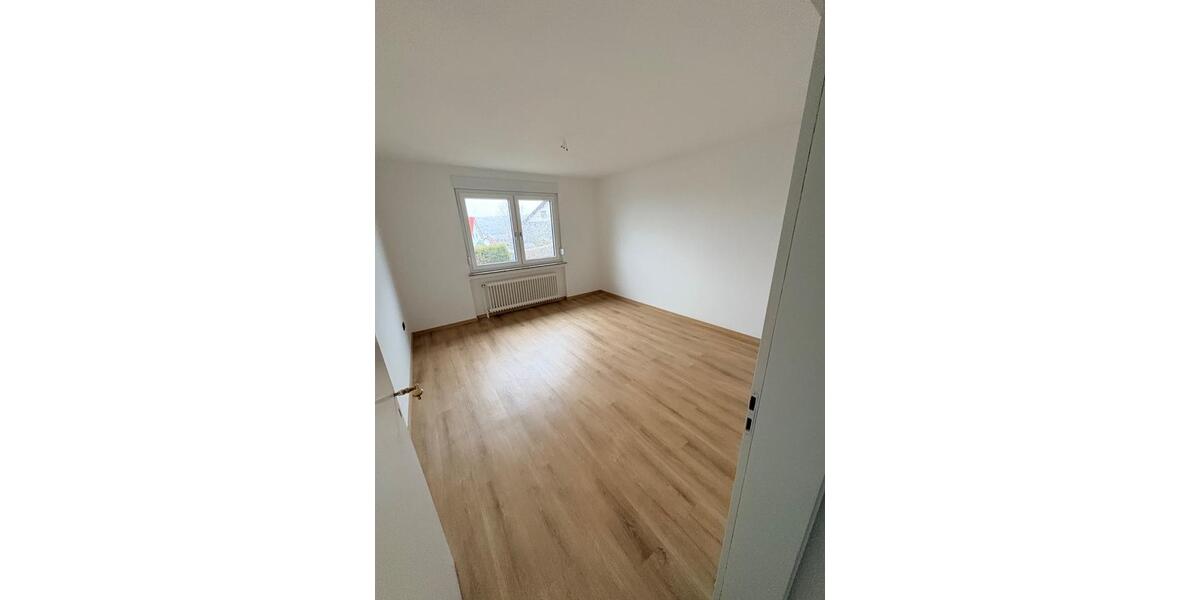 Bungalow Herleshausen - 5 Zimmer, 190 m&sup2;, 1.425&euro; | Angebot:25615087