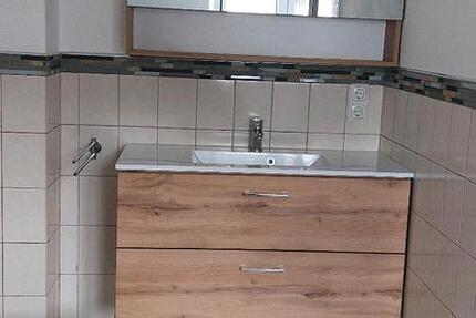 Haus Hofkirchen - 6 Zimmer, 130 m&sup2;, 1.100&euro; | Angebot:26000124