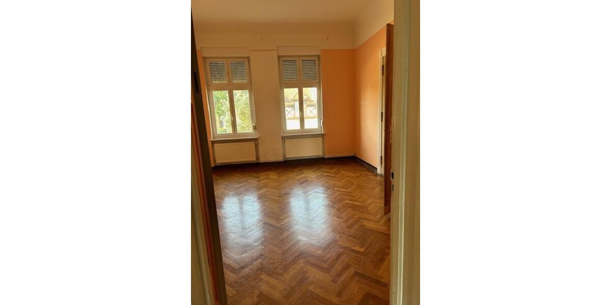 große 5 Zimmer Wohnung in Zentrumsnähe 5 zimmer