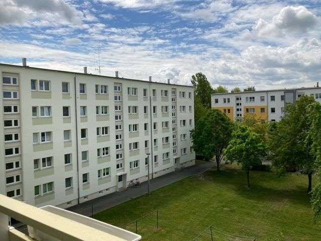 Etagenwohnung Hermsdorf - 6 Zimmer, 118 m&sup2;, 660&euro; | Angebot:26300373