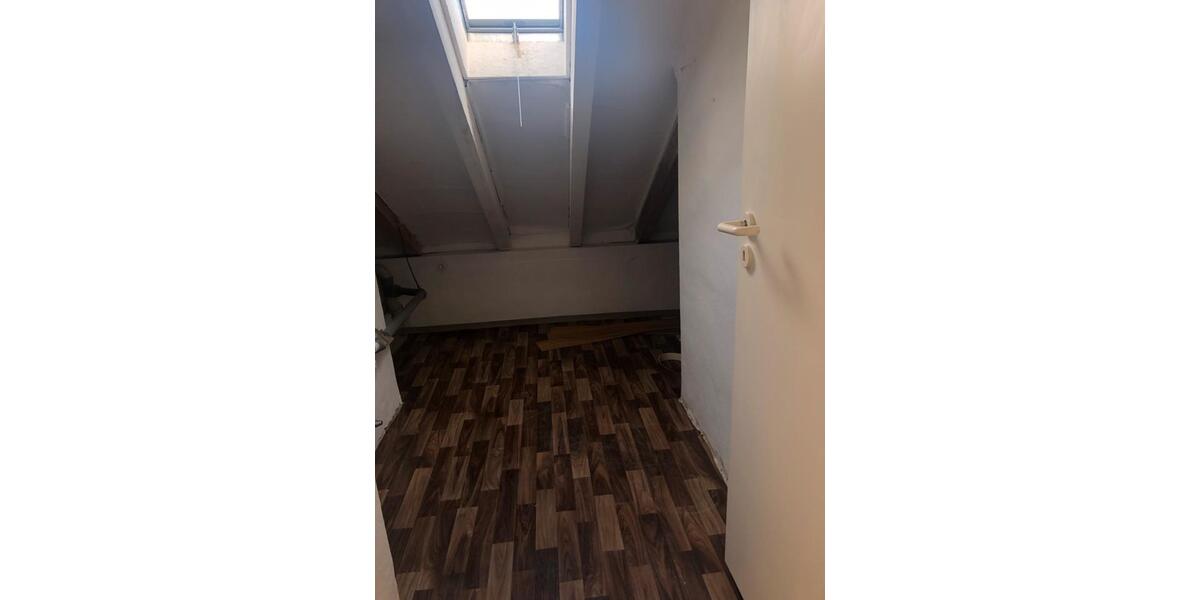 Dachgeschoßwohnung Trossingen - 2.5 Zimmer, 50 m&sup2;, 800&euro; | Angebot:24692370