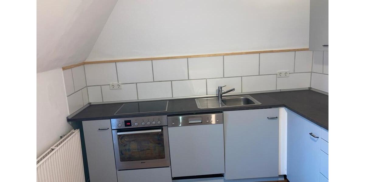 Etagenwohnung Uetersen - 4 Zimmer, 90 m&sup2;, 1.250&euro; | Angebot:25993811