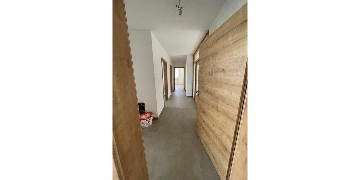 Erdgeschoßwohnung Straubing - 4 Zimmer, 103 m&sup2;, 850&euro; | Angebot:26635417