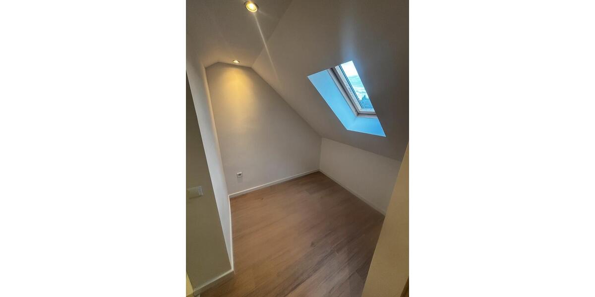 Maisonettenwohnung Mönchengladbach Süd - 2.5 Zimmer, 74 m&sup2;, 970&euro; | Angebot:26698758
