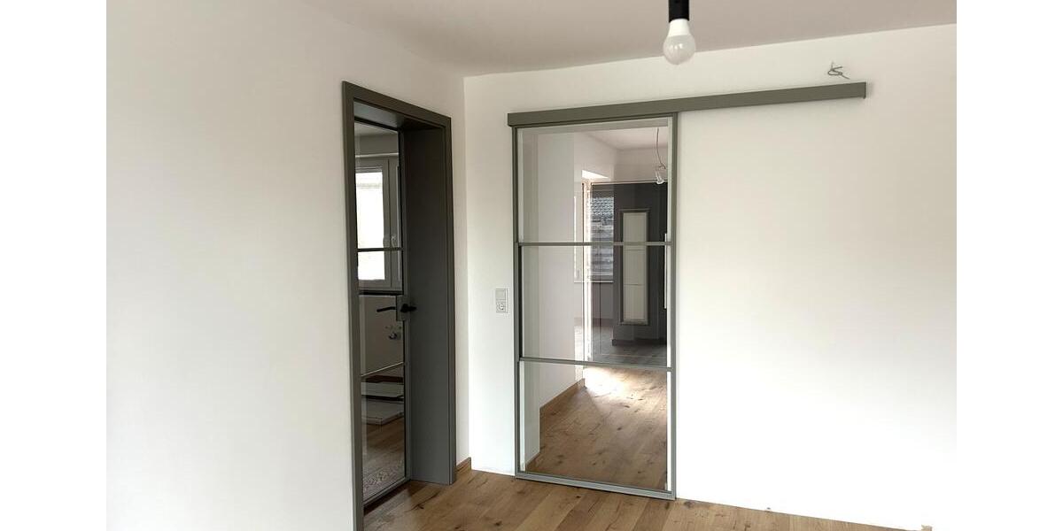 Erdgeschoßwohnung Wiefelstede - 4 Zimmer, 129 m&sup2;, 1.450&euro; | Angebot:24950148
