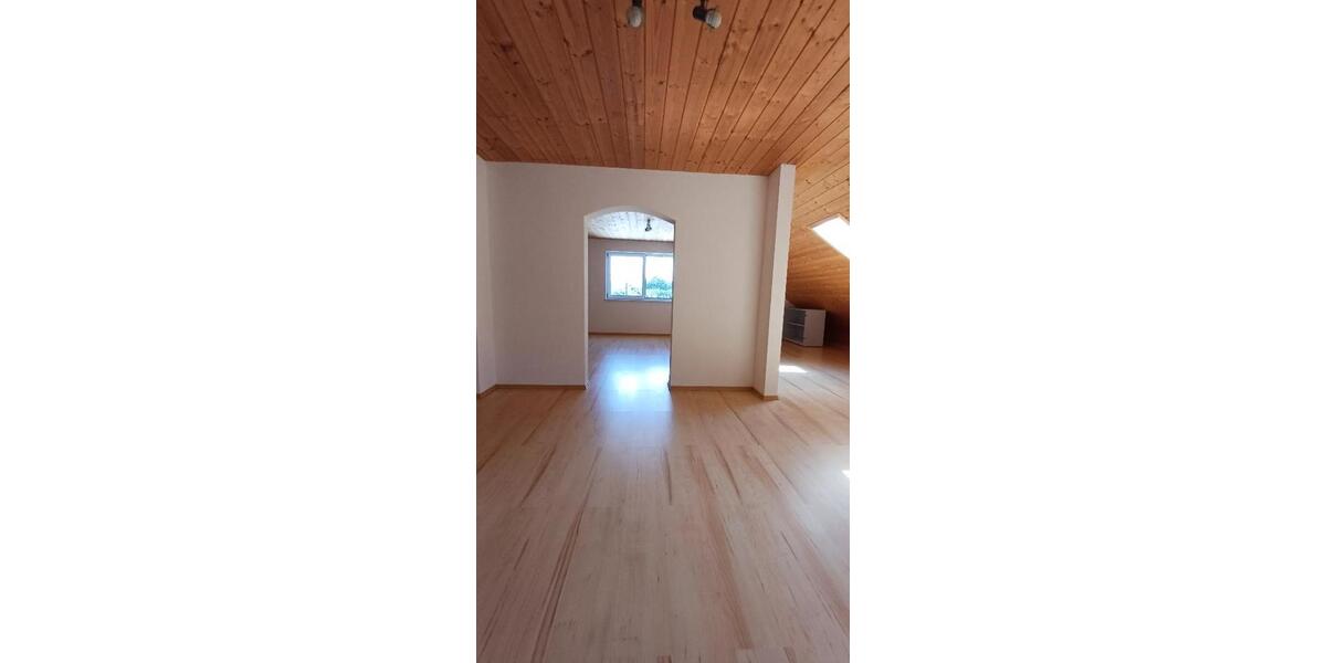 Doppelhaushälfte Reichertsheim - 4 Zimmer, 205 m&sup2;, 1.700&euro; | Angebot:24747839