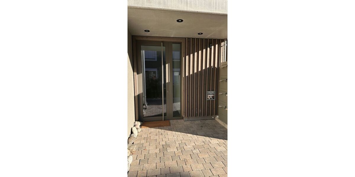 Helle 2-Zimmer-Dachterrassenwohnung - Nachmieter gesucht - 2- Germering | Angebot:26832024