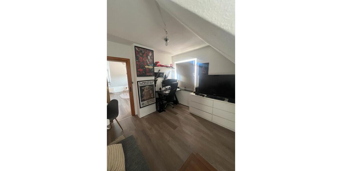 Dachgeschoßwohnung Hessisch Oldendorf - 3.5 Zimmer, 86 m&sup2;, 850&euro; | Angebot:26355843