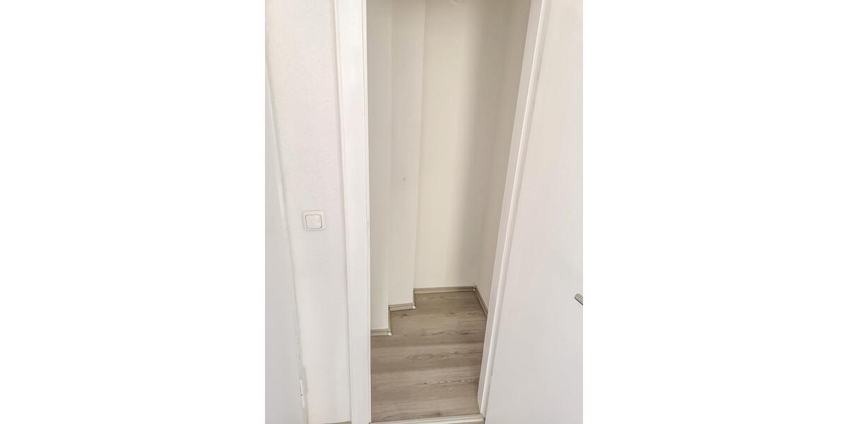 Etagenwohnung Mülheim an der Ruhr Heißen - 4 Zimmer, 80 m&sup2;, 699&euro; | Angebot:26023862