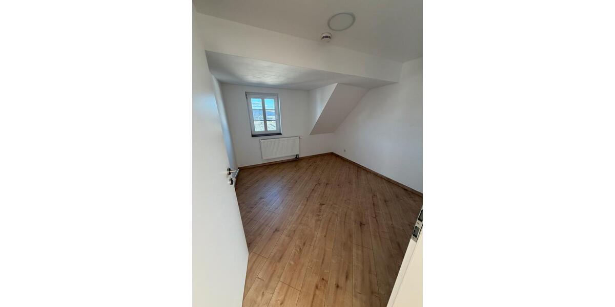 Dachgeschoßwohnung Westerburg - 3 Zimmer, 70 m&sup2;, 770&euro; | Angebot:26635148