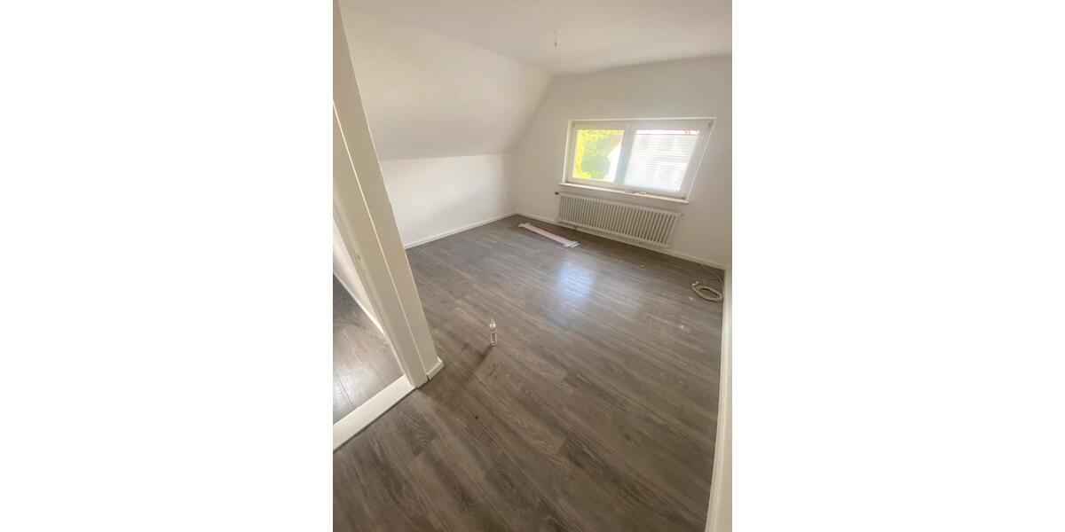 Einfamilienhaus Westerstede - 7 Zimmer, 140 m&sup2;, 1.450&euro; | Angebot:26700533