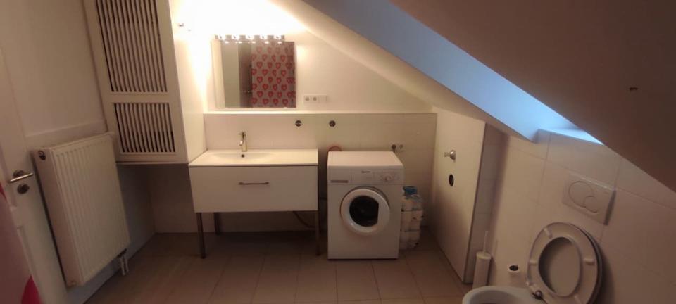 Etagenwohnung Wiesbaden - 2 Zimmer, 59 m&sup2;, 830&euro; | Angebot:24831103