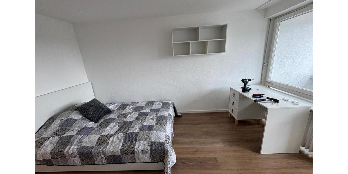 Etagenwohnung Weinstadt - 1 Zimmer, 25 m&sup2;, 740&euro; | Angebot:25053755
