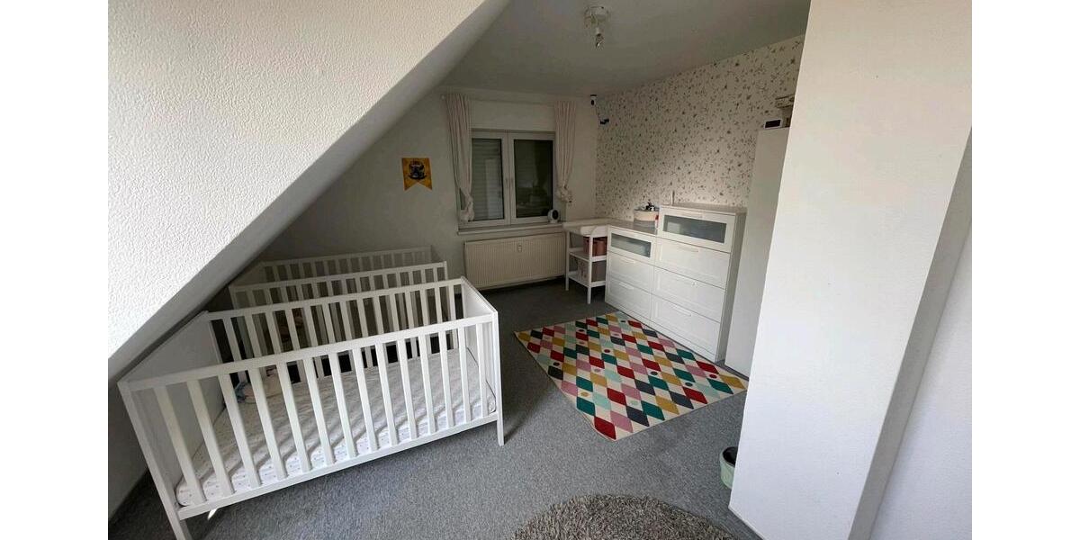 Dachgeschoßwohnung Marburg Cappel - 4 Zimmer, 144 m&sup2;, 1.200&euro; | Angebot:25962830