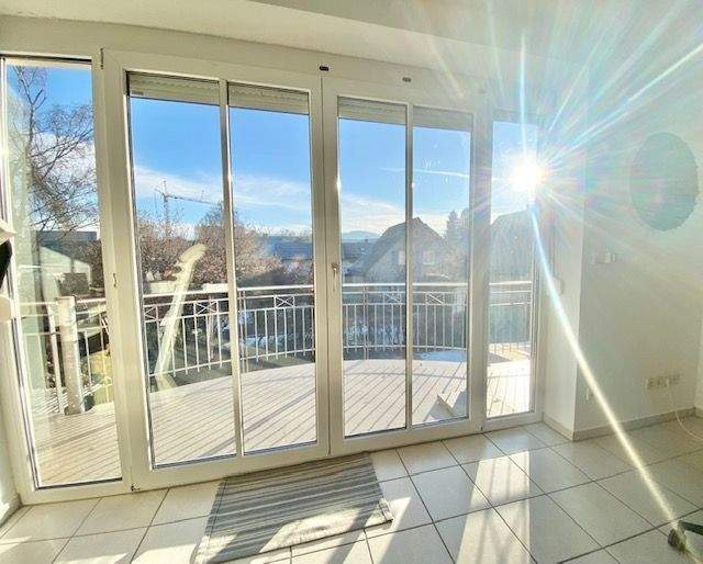 Helle 1-Zimmer-Wohnung mit Balkon & TG-Stellplatz in Laufen an der Salzach. 1 zimmer