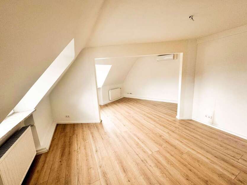 Wohnung zum Mieten in Düsseldorf 882 € 65 m²