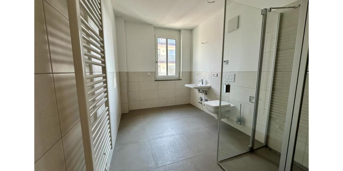 Erdgeschoßwohnung Eisenach - 3 Zimmer, 102 m&sup2;, 1.330&euro; | Angebot:25512320